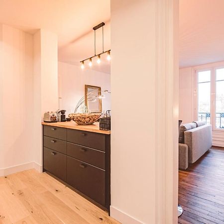 Charme de l'ancien pour cet appartement entièrement rénové dans l'hypercentre de Reims Exterior foto